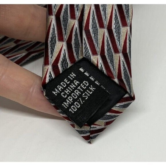 Resilio Tie 100% Silk Necktie Geometric Print Treated W/ Stain Resistant Fabric - Picture 10 of 10